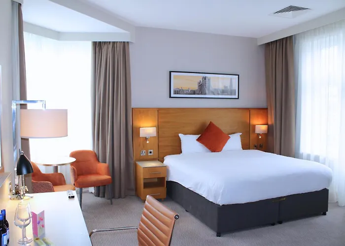 The Crown London, Worldhotels Distinctive